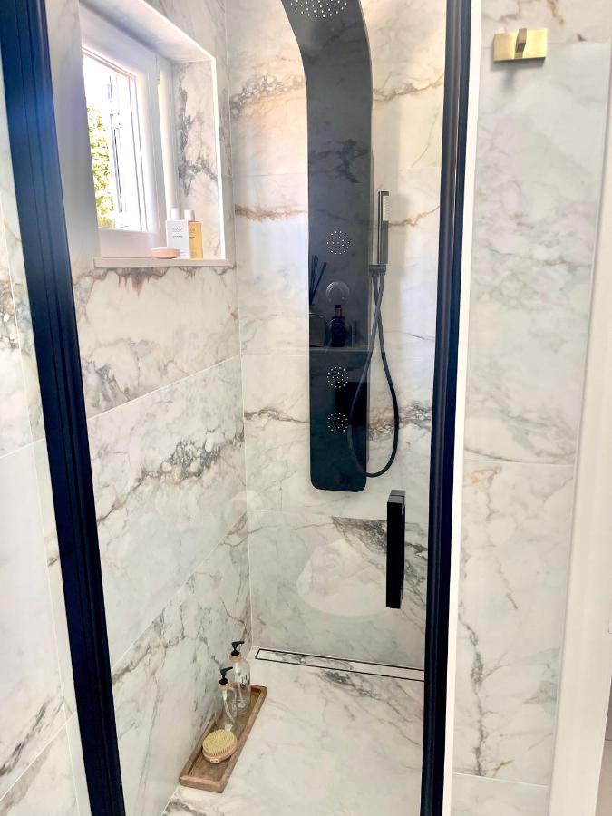 شقة Luxury Penthouse Avalon تْسافتات المظهر الخارجي الصورة